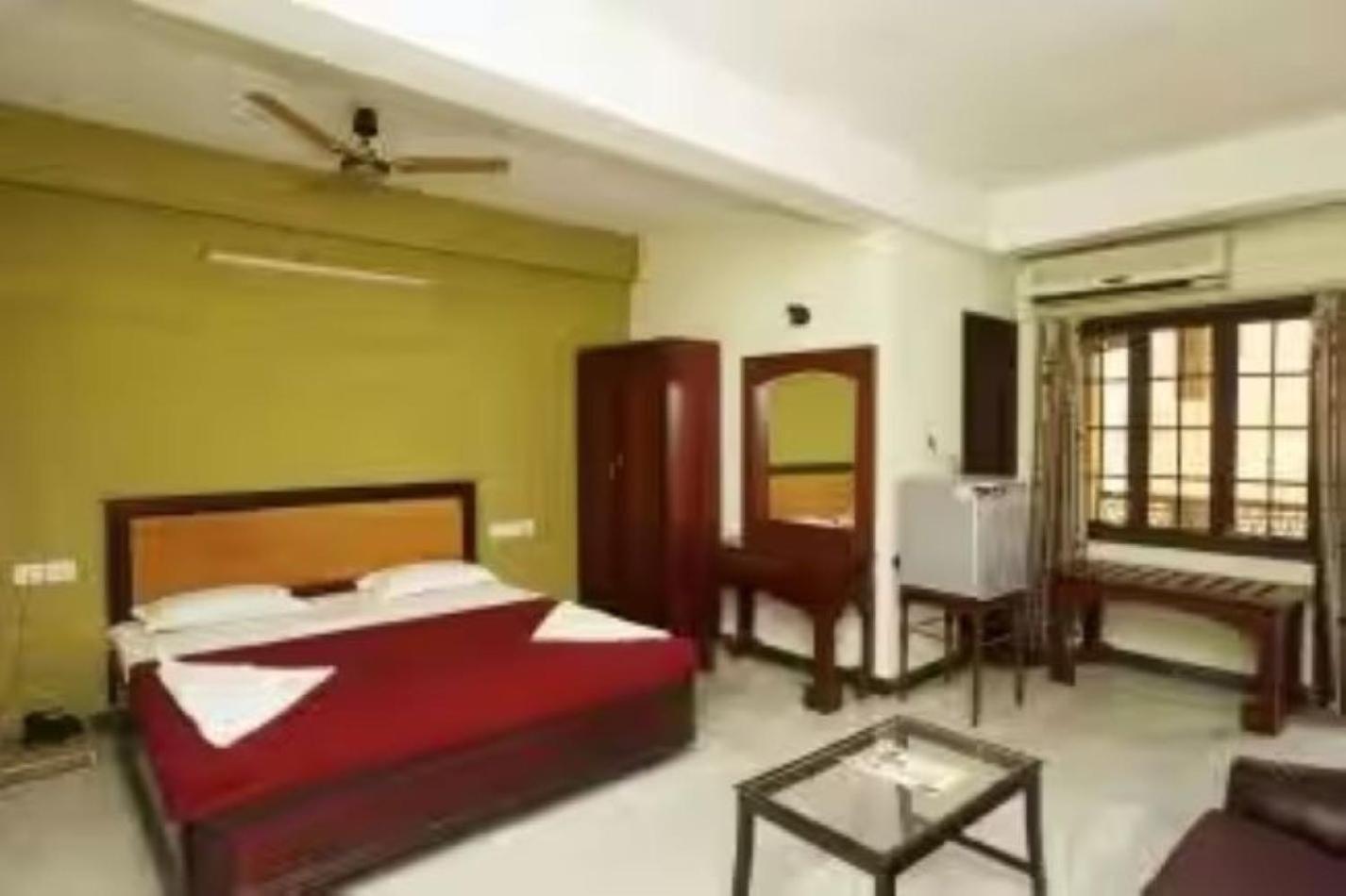 Hotel Soorya Heritage Inn Пондичерри Экстерьер фото